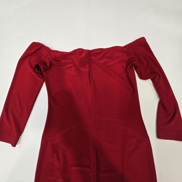 Norma Kamali Off The Shoulder Fishtail Gown in Red - Picture 10 of 12